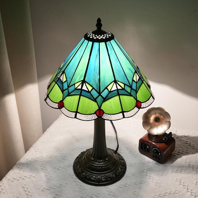 Green Tiffany Lamp Retro Rural Style Farmhouse Teal Bedroom Bedside Reading Light Living Room Hotel Bar Home Decor 12x19 Inch E26 Nightstand Unique Colored Bronze Metal Base Stainred Glass Table Lamp
