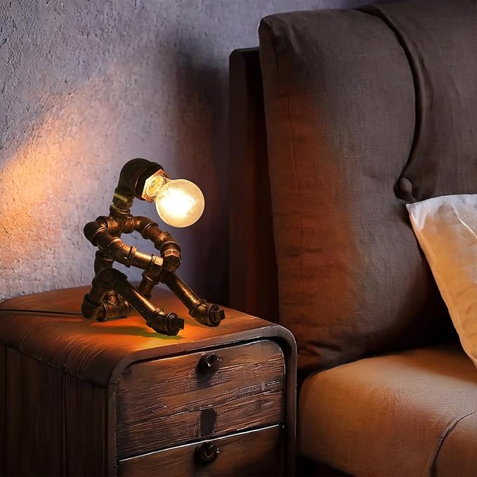 XEYOU Steampunk Table Lamp Vintage Industrial Iron Robot Desk Lamp Creative Water Pipe Robot Light for Bedside Table Nightstand Bar Restaurant Café
