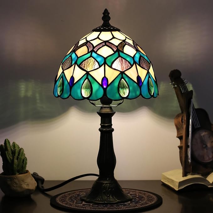 Tiffany lamp 8-inch Stained Glass lamp Suitable for use on Bedroom nightstands and can Also be Used as a Small Reading lamp in Living Rooms and Home Offices