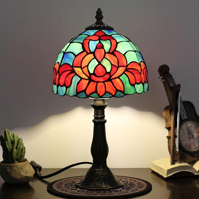 Tiffany lamp 8-inch Vintage Stained Glass Table lamp are Suitable for bedrooms Bedside, Living Rooms Night Lights and Home Offices