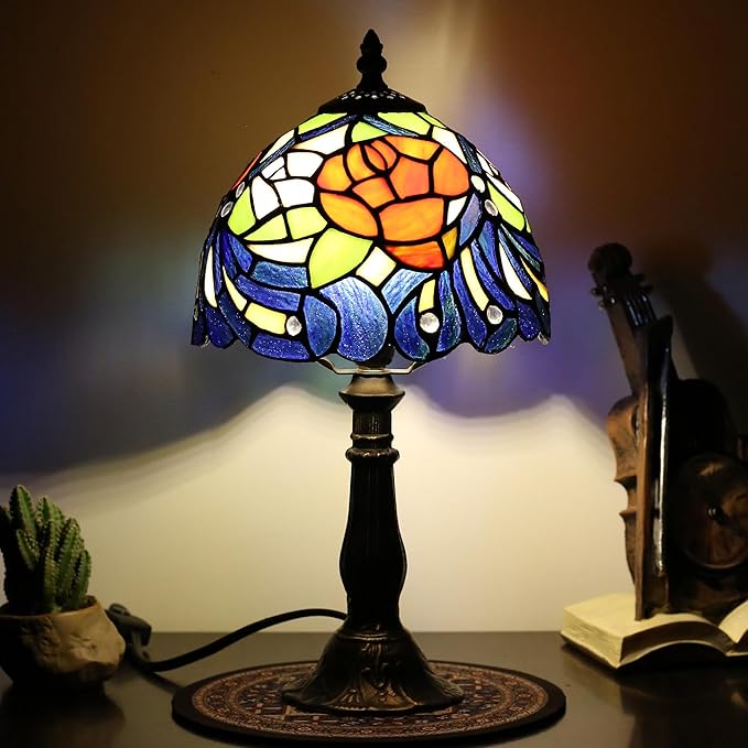 Tiffany Table lamp are Suitable for bedrooms Beside The Bed Living Rooms Night Lights 8-inch Small Vintage Stained Glass Table Lamps and Home Offices