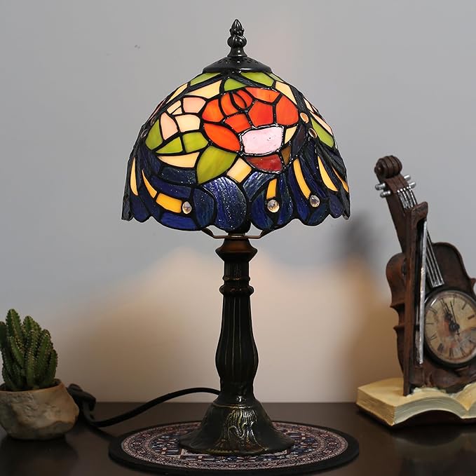 Tiffany Table lamp are Suitable for bedrooms Beside The Bed Living Rooms Night Lights 8-inch Small Vintage Stained Glass Table Lamps and Home Offices