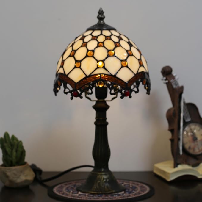Tiffany Table lamp 8-inch Retro Stained Glass lamp Suitable for bedrooms Beside The Bed Living Room Night Lights and Home Offices