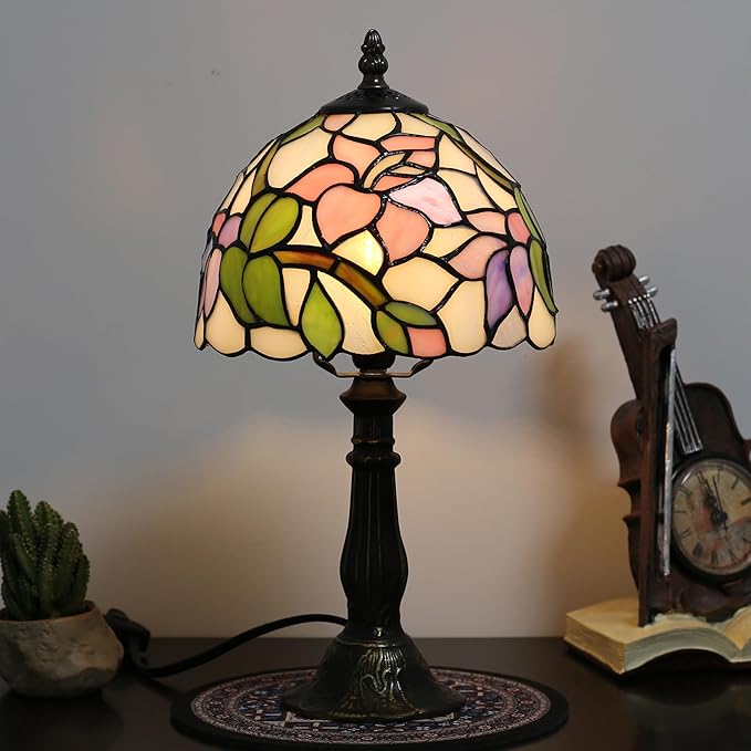 Tiffany lamp 8-inch Small Stained Glass Table lamp mini Desktop Decorative Ornament Night Light in a Home Retro Style a Bedside Reading lamp for The Bedroom in a Home Retro Style