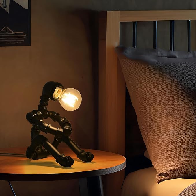 XEYOU Steampunk Table Lamp Vintage Industrial Iron Robot Desk Lamp Creative Water Pipe Robot Light for Bedside Table Nightstand Bar Restaurant Café