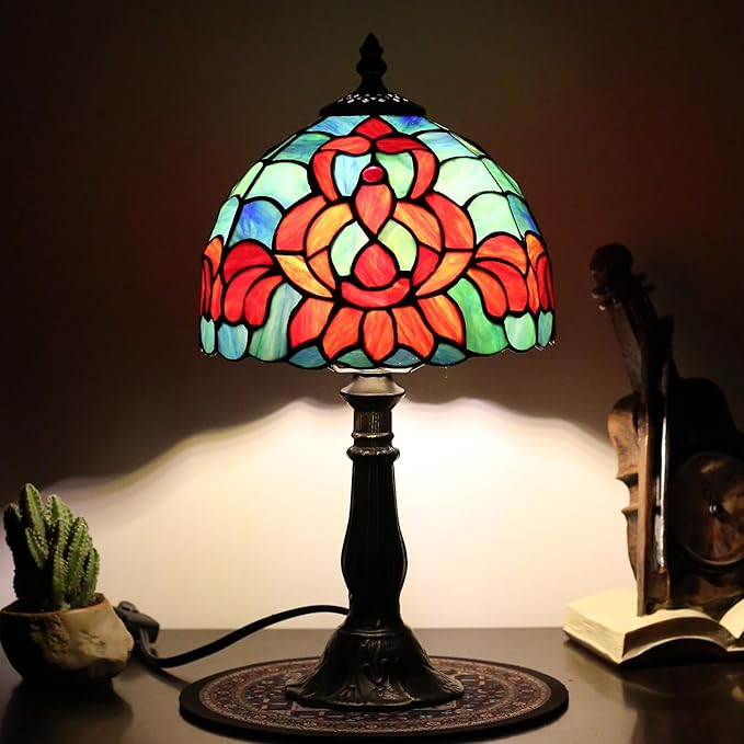 Tiffany lamp 8-inch Vintage Stained Glass Table lamp are Suitable for bedrooms Bedside, Living Rooms Night Lights and Home Offices