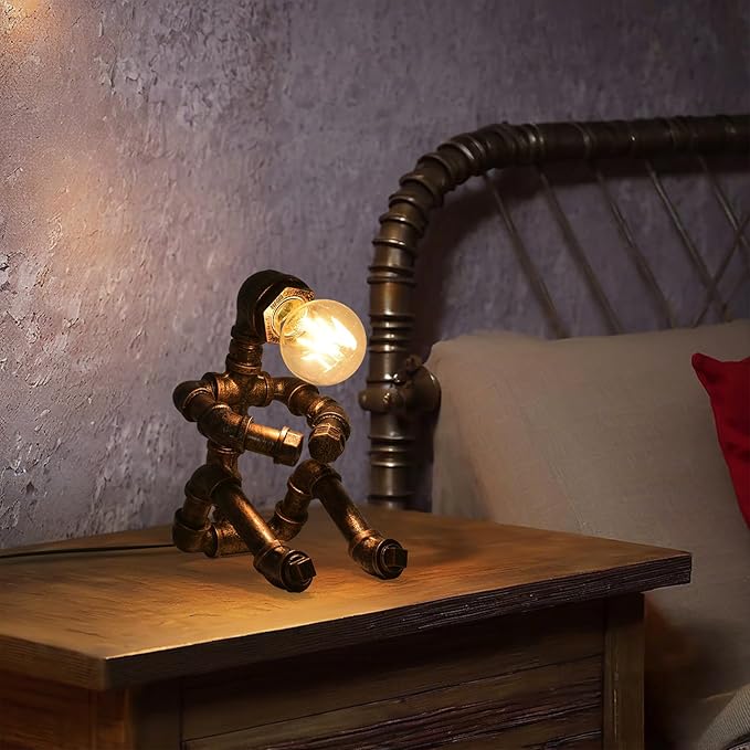 XEYOU Steampunk Table Lamp Vintage Industrial Iron Robot Desk Lamp Creative Water Pipe Robot Light for Bedside Table Nightstand Bar Restaurant Café