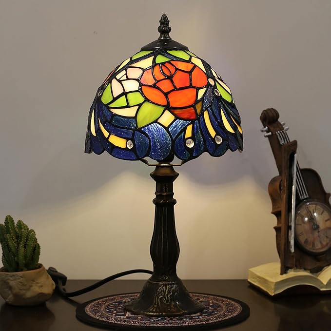 Tiffany Table lamp are Suitable for bedrooms Beside The Bed Living Rooms Night Lights 8-inch Small Vintage Stained Glass Table Lamps and Home Offices