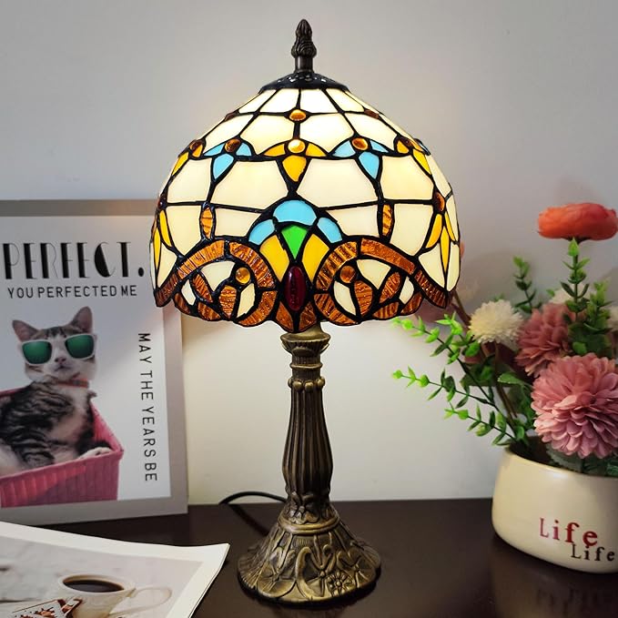 Small Tiffany Table Lamp 8 Inch Tiffany Style Desk Lamp Stained Glass Antique Light Decoration Bedroom Bedside Lamp Retro Reading Lamps (Beige Baroque Style)